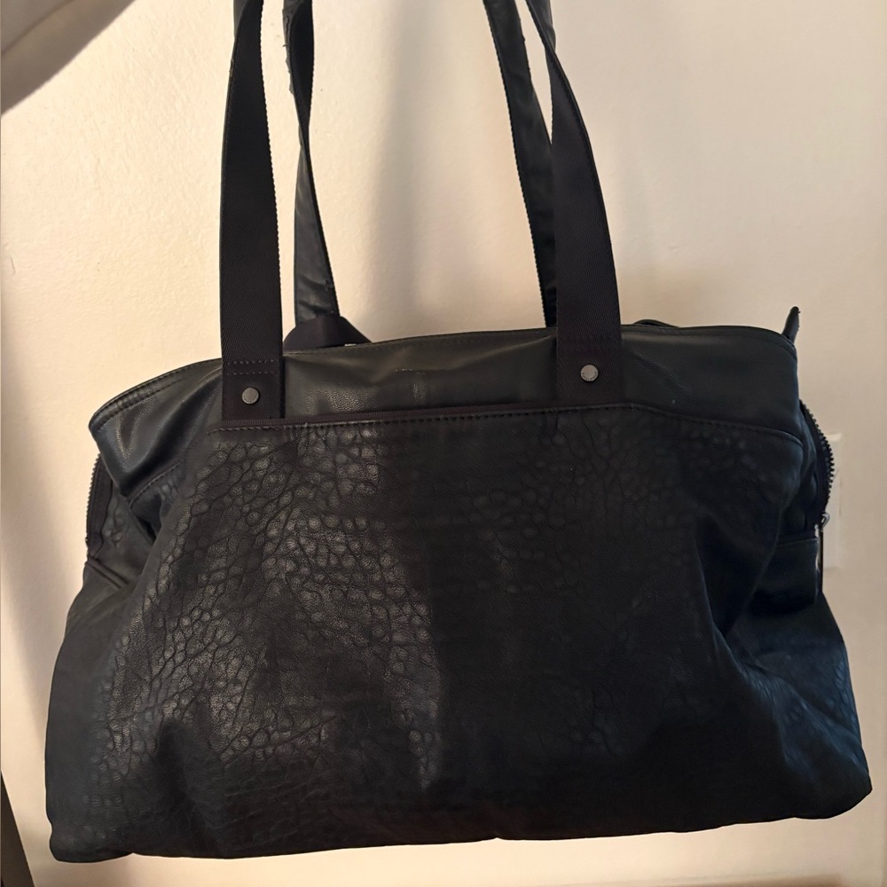 Lululemon Athletica Black Shoulder Bag “The Best is Yet to Come”